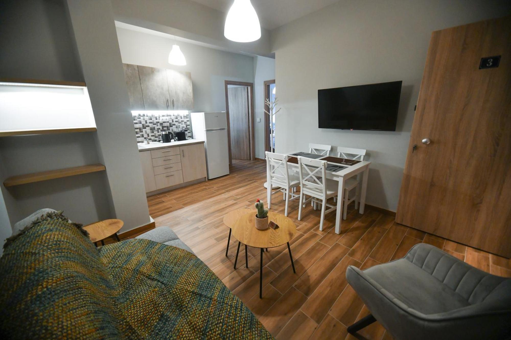 Savas Apartment Alexandroupoli Bagian luar foto